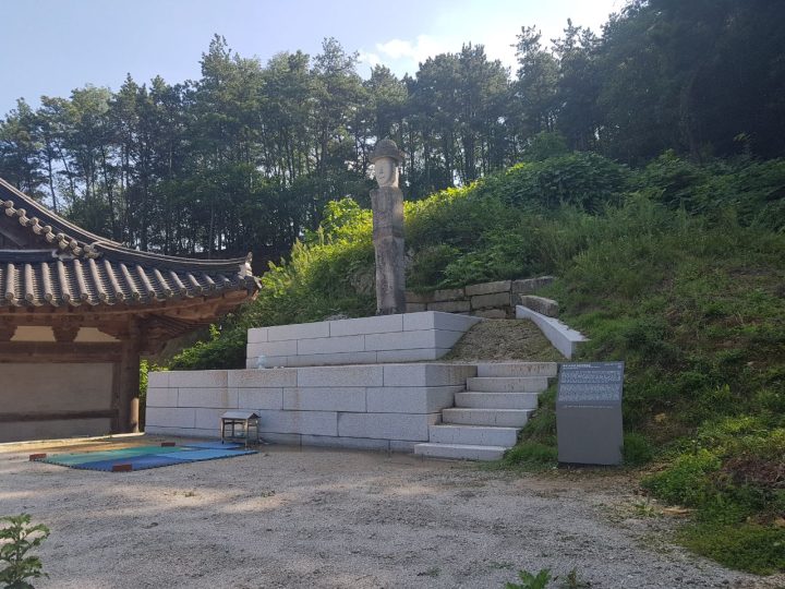 옥천 대성사 석조여래입상