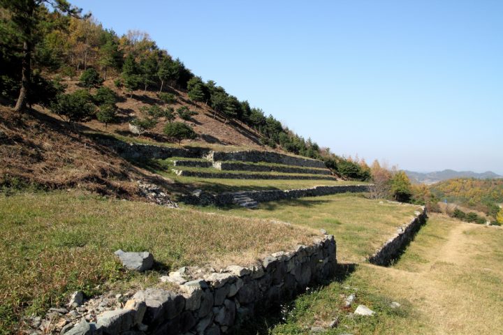 진도 용장성