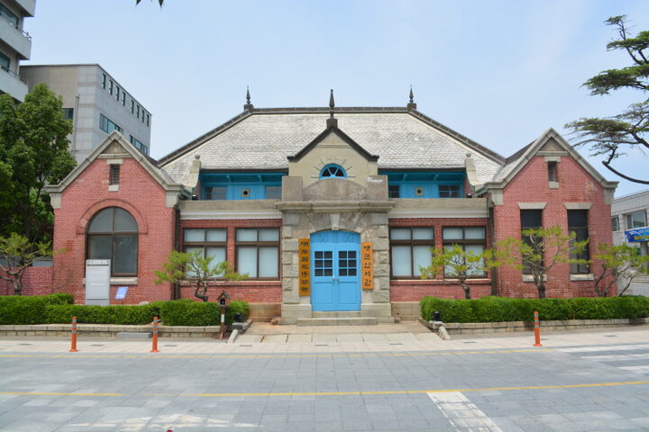 구 군산세관 본관