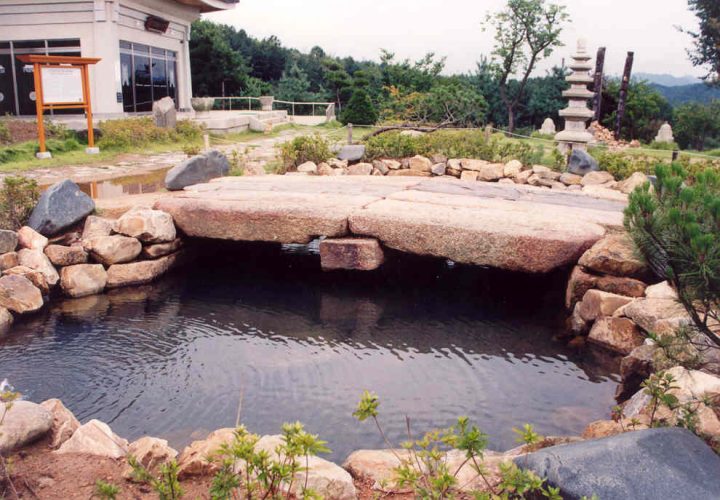 청주 문산리 돌다리