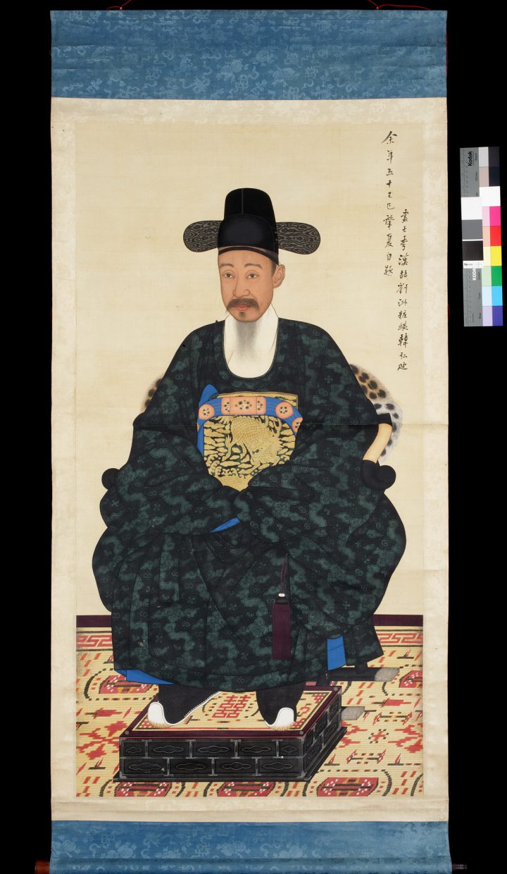 이하응 초상 일괄 - 흑단령포본, 금관조복본, 와룡관학창의본, 흑건청포본, 복건심의본