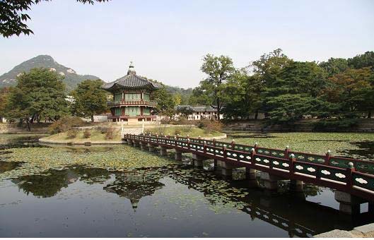 경복궁 향원정