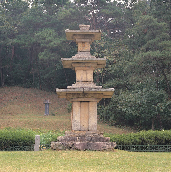 부여 장하리 삼층석탑