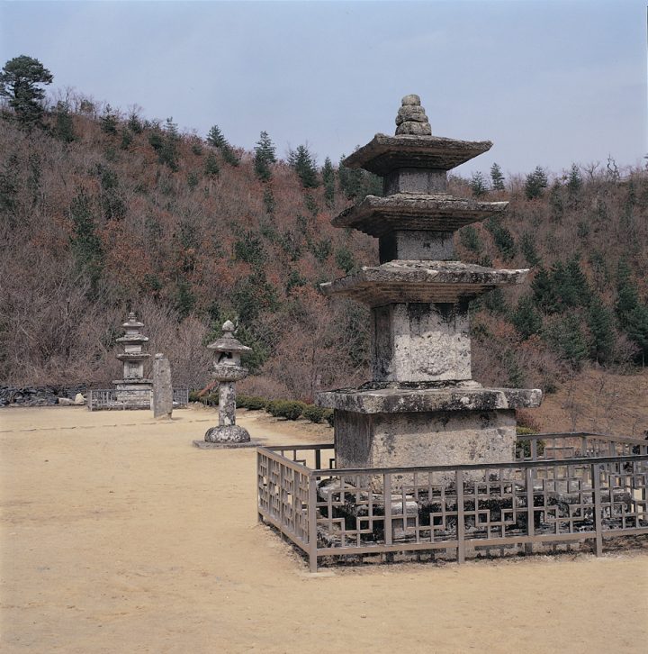 김천 청암사 수도암 동·서 삼층석탑