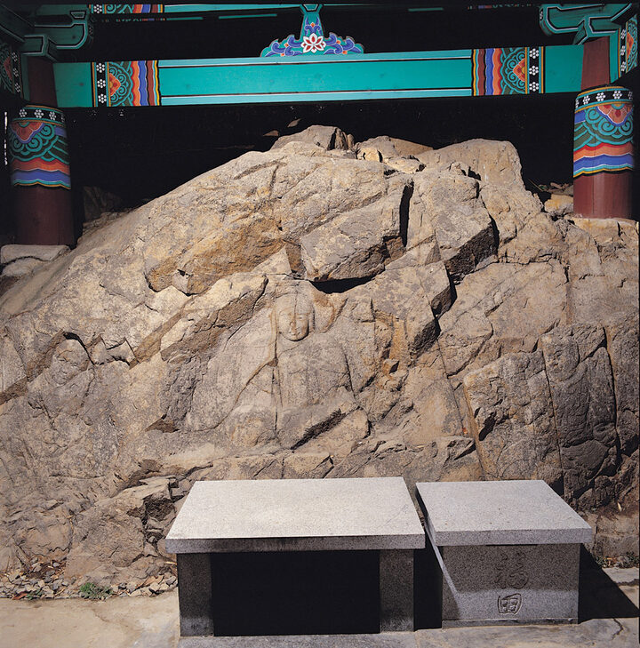 경주 낭산 마애보살삼존좌상
