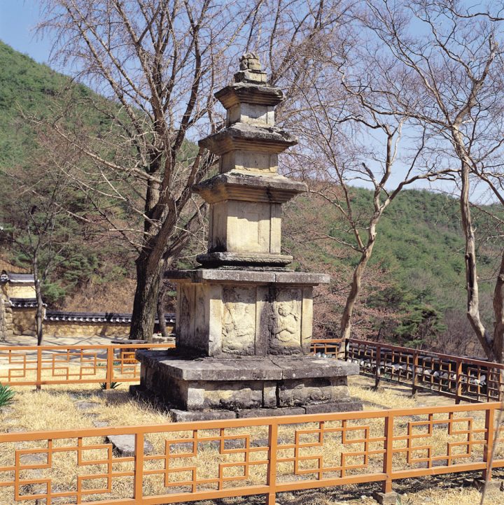 군위 지보사 삼층석탑