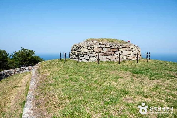 경북_영덕_대소산봉수대_외부_1.jpg