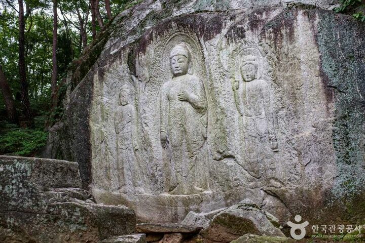 경북_경주_경주 율동 마애여래삼존입상 (5)