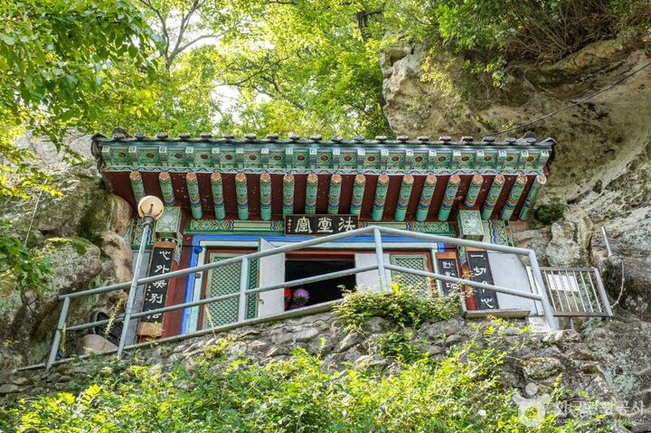경주_경주 골굴암 마애여래좌상 (3)