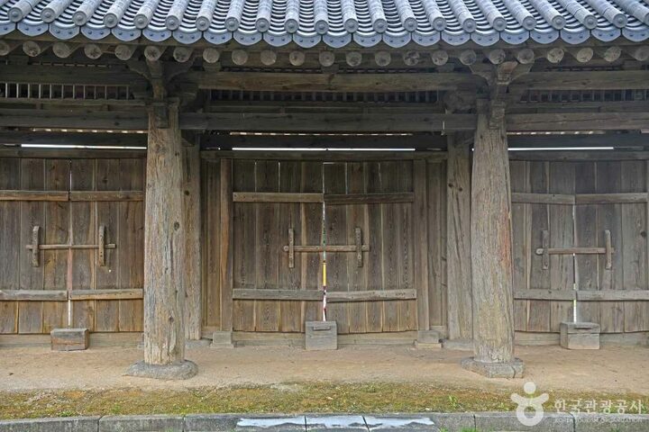 강릉 임영관 삼문 (7)