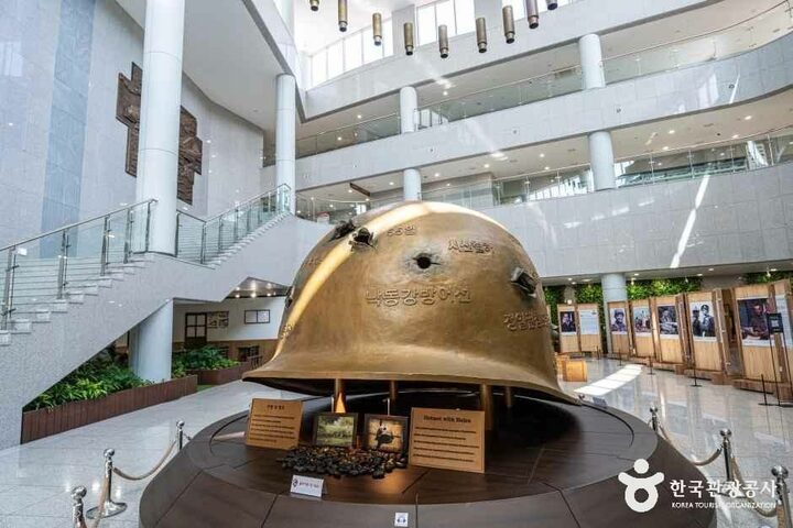경북_칠곡_칠곡호국평화기념관_내부_2.jpg