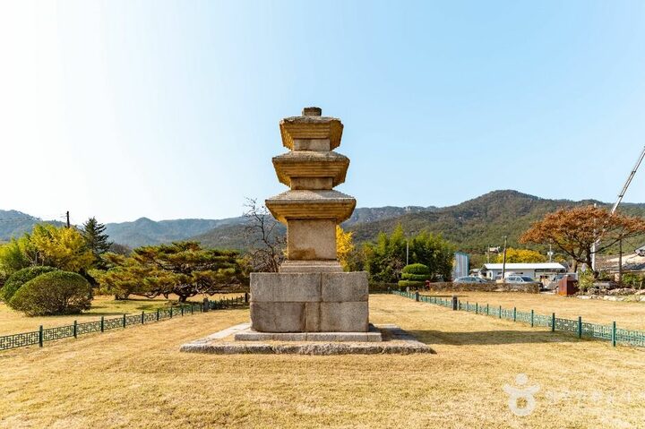 경주_경주 남산동 동ㆍ서 삼층석탑 (3)