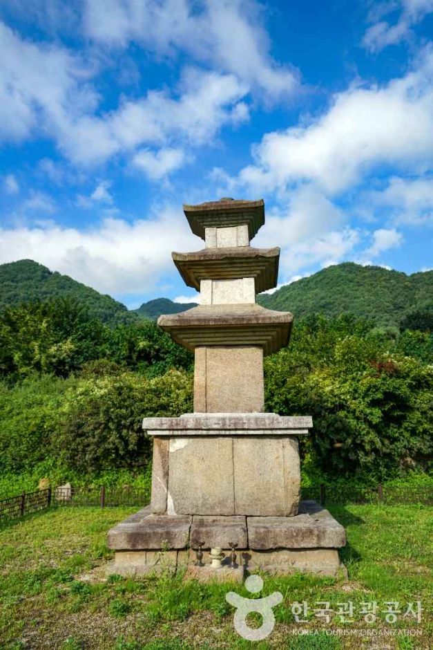 삼장사지삼층석탑 (4)