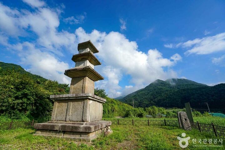 삼장사지삼층석탑 (6)