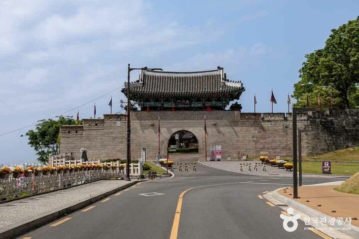 경남_진주_진주성_외부_1.JPG