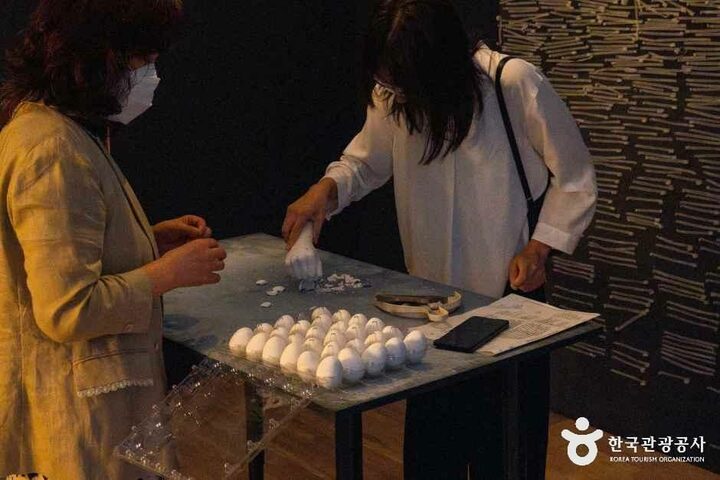 경기_이천_경기도자미술관_내부_3.jpg