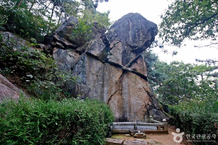 대전 보문산마애여래좌상 (5)