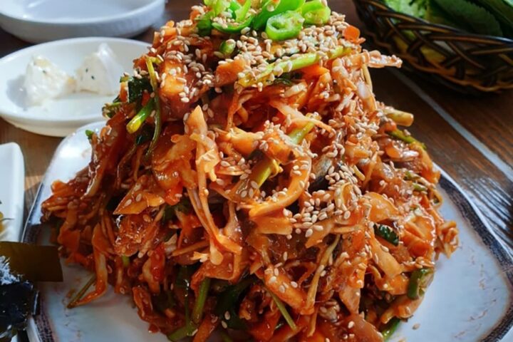 장군멸치회촌