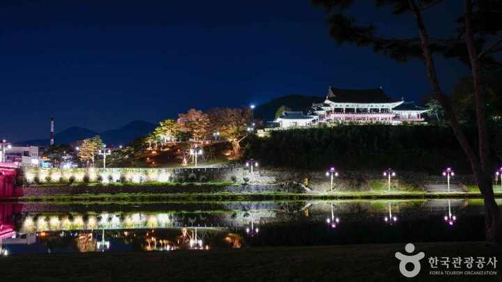 밀양 영남루