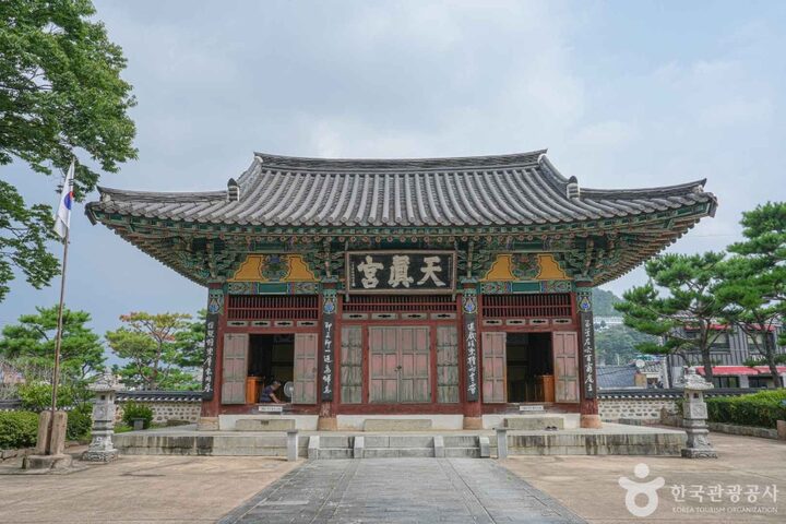 밀양 영남루