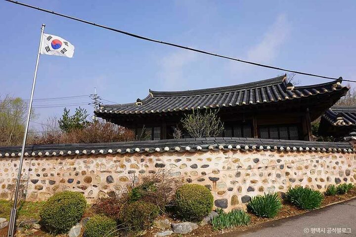 평택_안재홍생가 (1).jpg