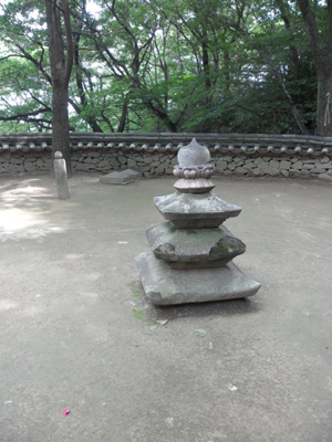선암사 삼층석탑