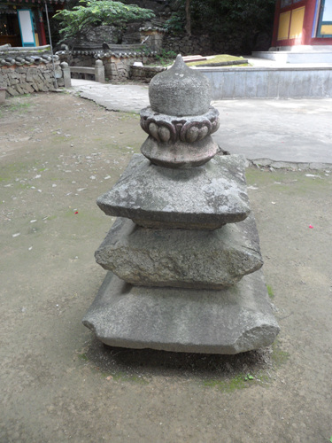 선암사 삼층석탑