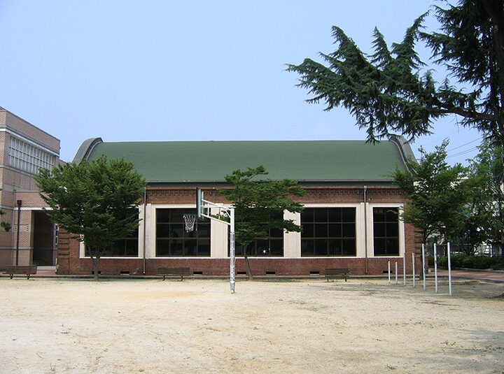 대전여중강당(후면)
