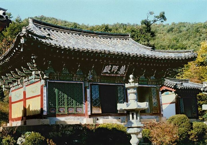 한미산흥국사약사전