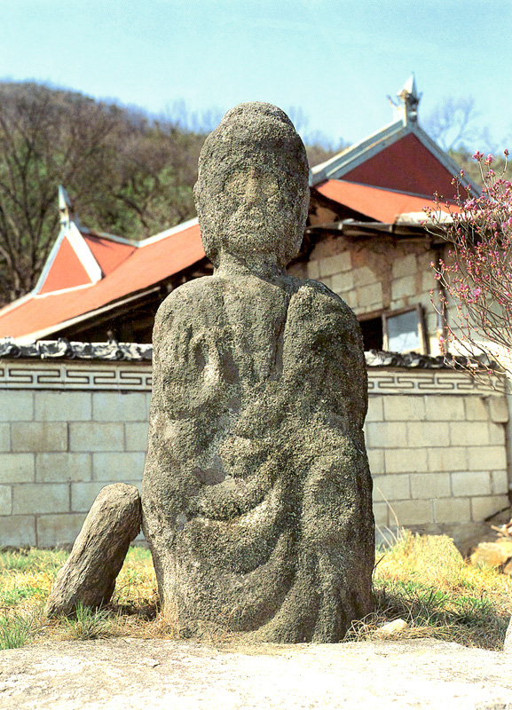 용인목신리석조여래입상