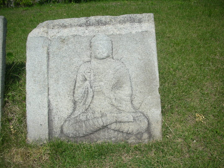 강릉옥천동석탑재(사방불)