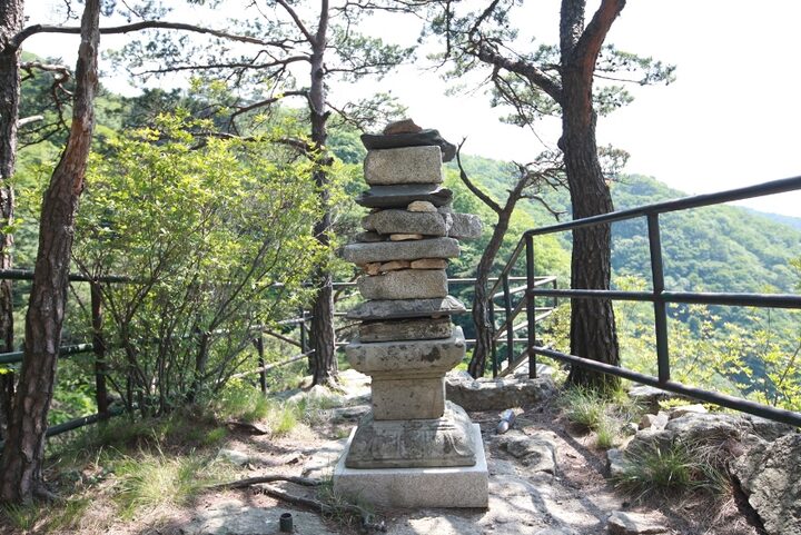 입석사 석탑
