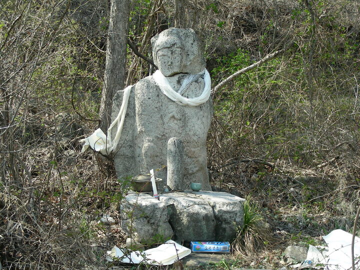 삼척임원리석불입상(삼척시청)