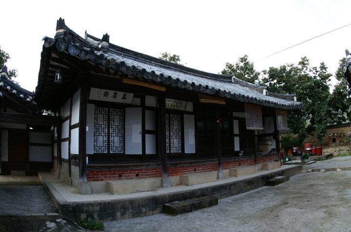 안사랑채
