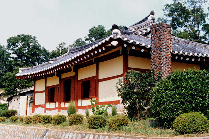 청주 주성강당