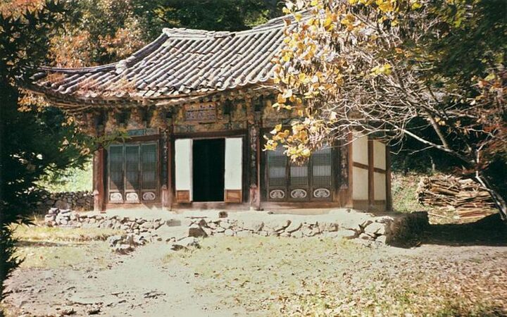 마곡사명부전