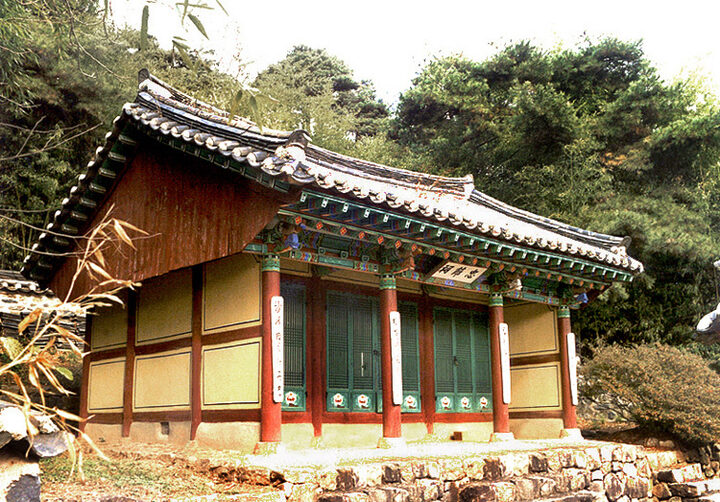 충절사