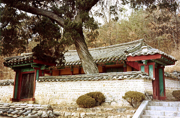 유봉영당전경