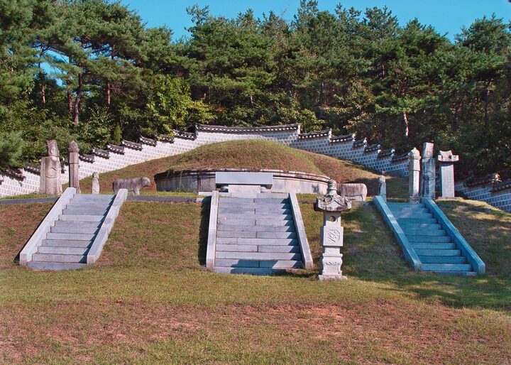 강민첨장군묘