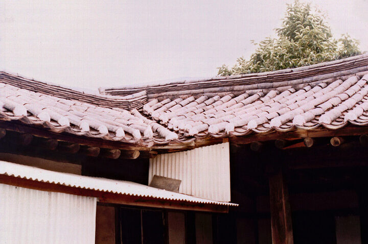 충헌공윤전재실