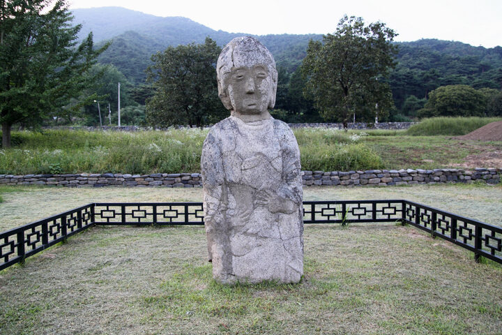 성주사지 석불입상