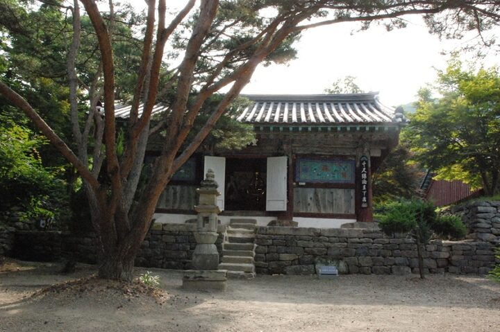 부여 무량사 영산전(부여군)