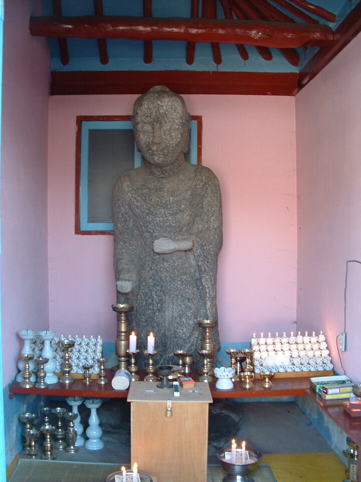 서서학동석불입상