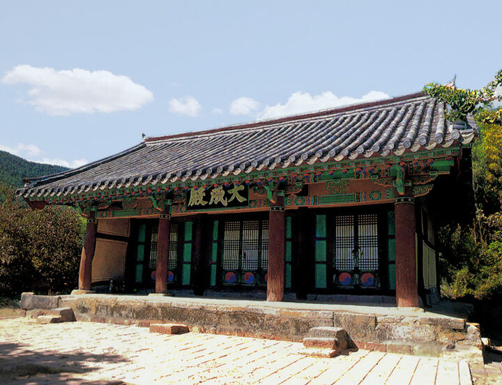 함열향교대성전