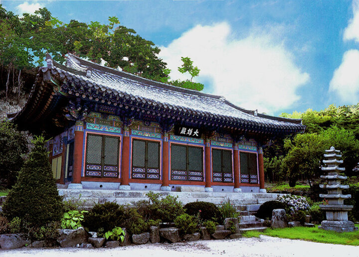 심곡사대웅전