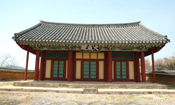 무장향교대성전