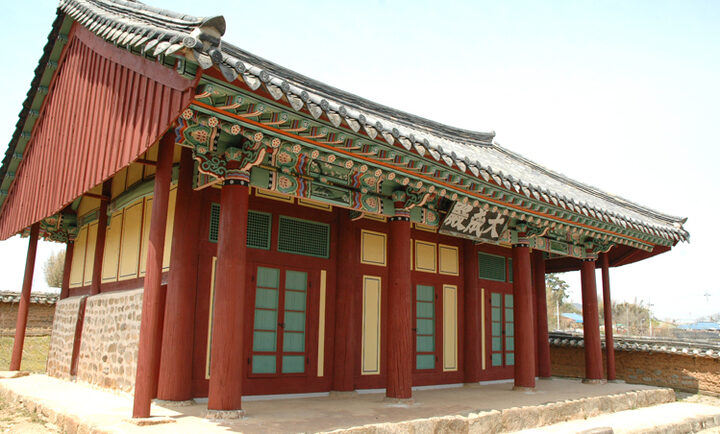 무장향교대성전
