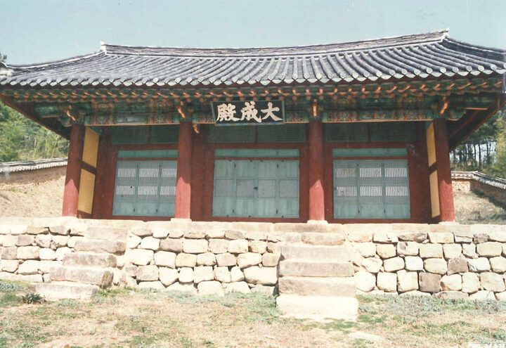 흥덕향교 대성전