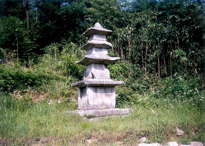 청도리삼층석탑