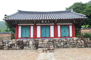 돌산향교 대성전